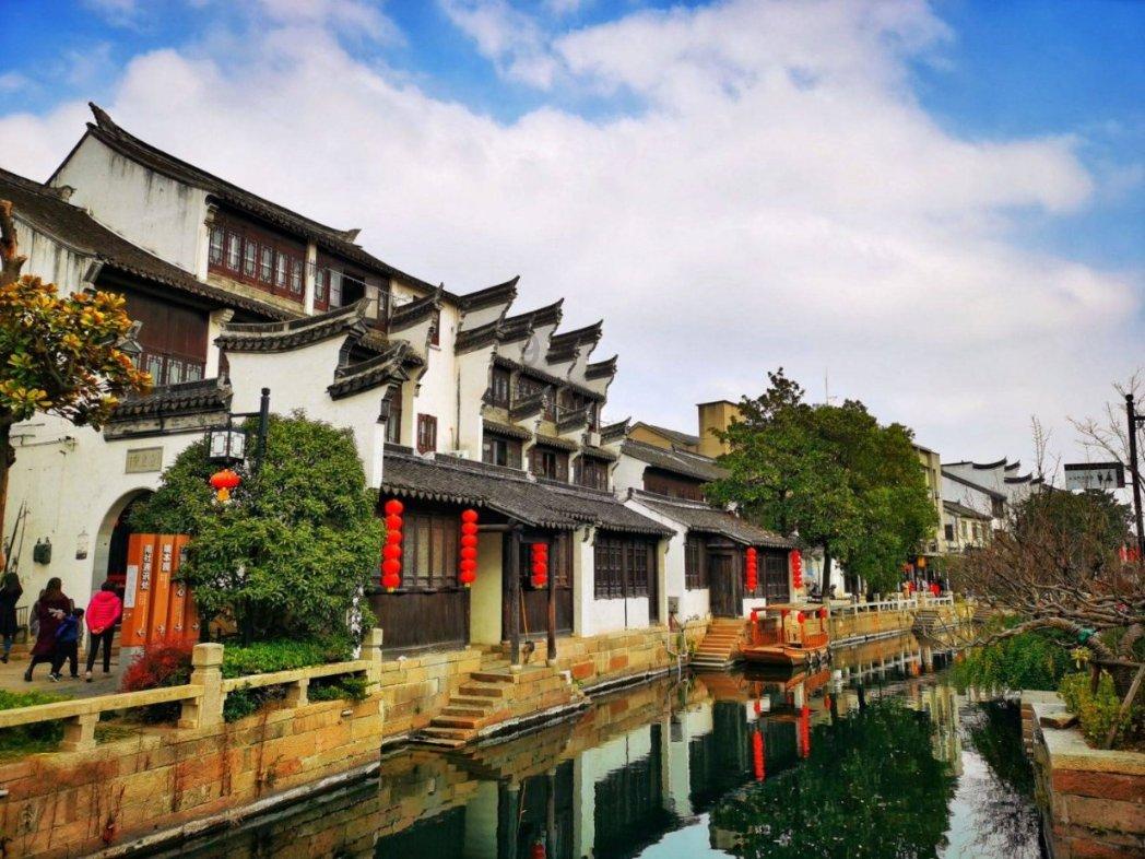 情景剧《援疆恋歌》走进七师胡杨河市